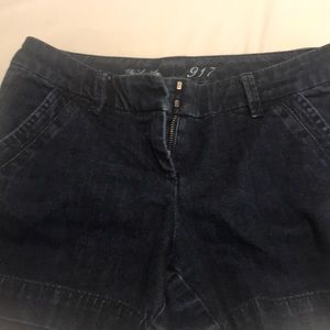 Women’s shorts - stretch shorts - Size 4